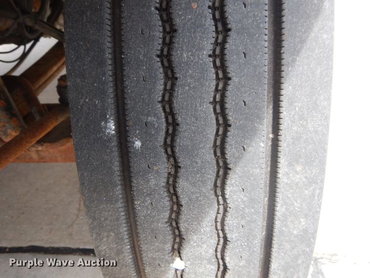 image for item IT9127 2006 International DuraStar 4400  dump truck