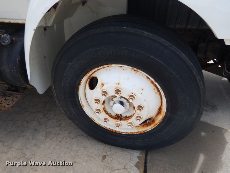 image for item IT9127 2006 International DuraStar 4400  dump truck