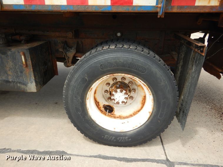 image for item IT9127 2006 International DuraStar 4400  dump truck