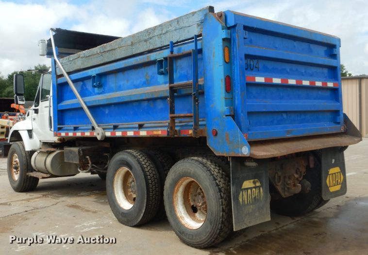 image for item IT9128 2007 International WorkStar 7400  dump truck