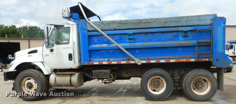 image for item IT9128 2007 International WorkStar 7400  dump truck