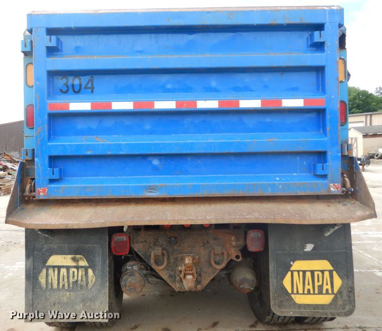 image for item IT9128 2007 International WorkStar 7400  dump truck