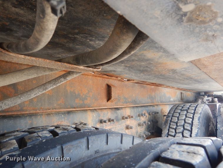 image for item IT9128 2007 International WorkStar 7400  dump truck