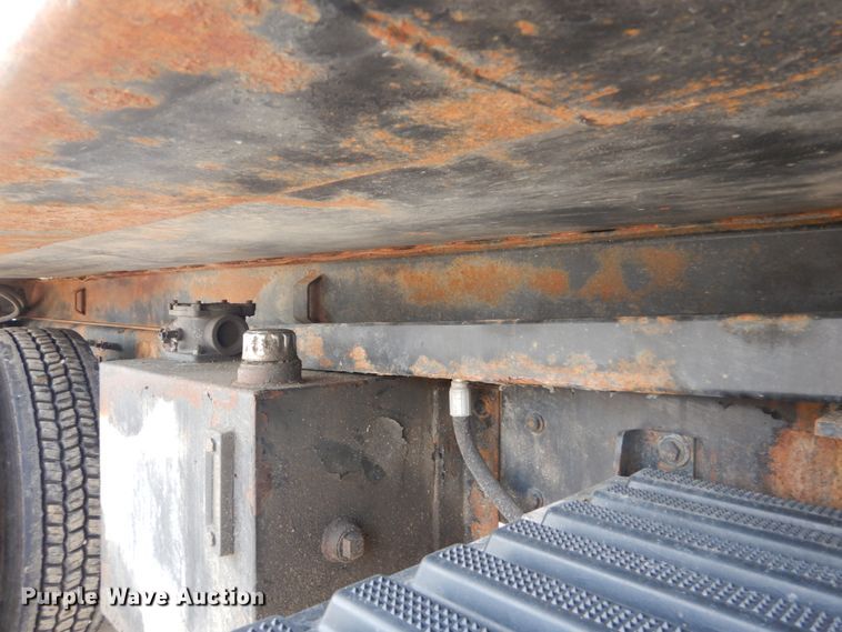 image for item IT9128 2007 International WorkStar 7400  dump truck