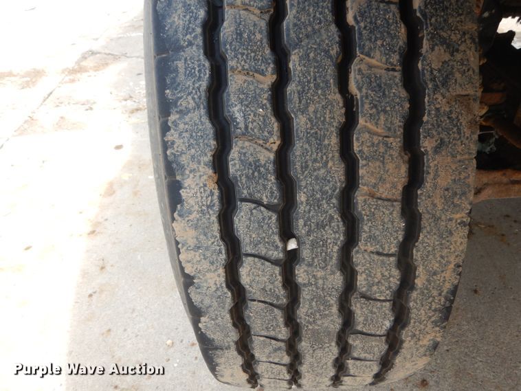 image for item IT9128 2007 International WorkStar 7400  dump truck