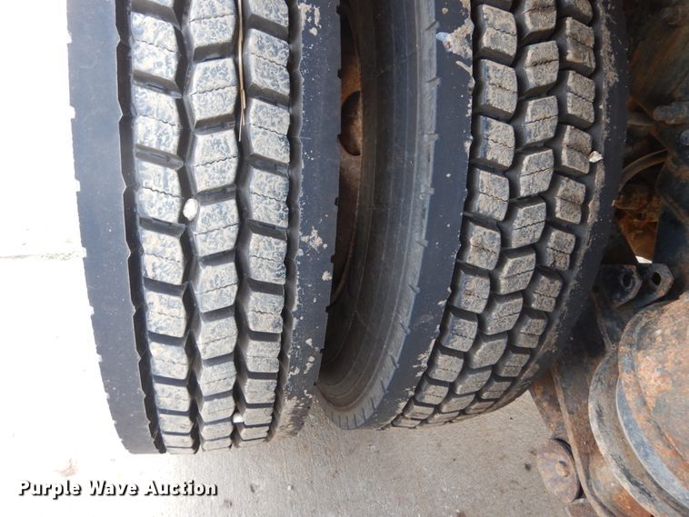 image for item IT9128 2007 International WorkStar 7400  dump truck