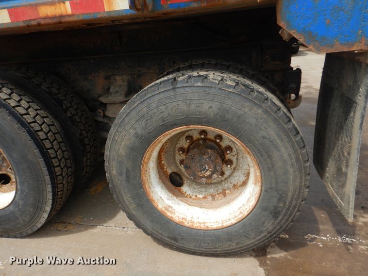 image for item IT9128 2007 International WorkStar 7400  dump truck