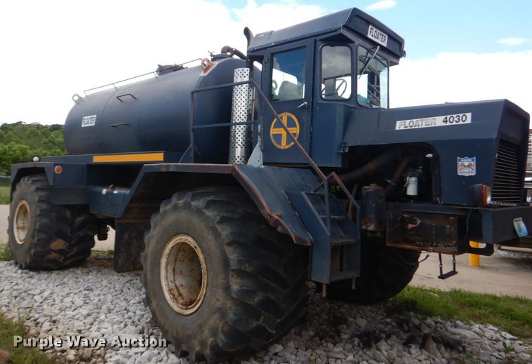 image for item IT9130 1991 Off Road Floater 4030HD  water wagon