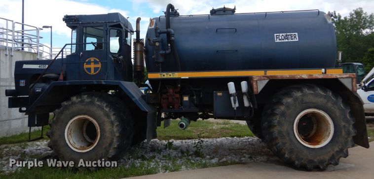 image for item IT9130 1991 Off Road Floater 4030HD  water wagon