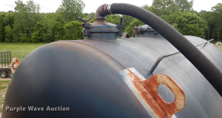 image for item IT9130 1991 Off Road Floater 4030HD  water wagon