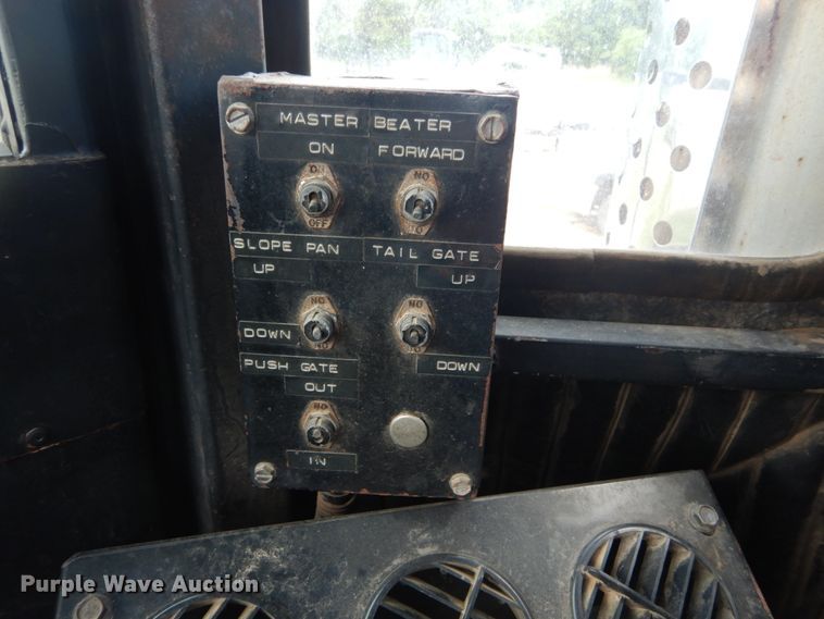 image for item IT9130 1991 Off Road Floater 4030HD  water wagon