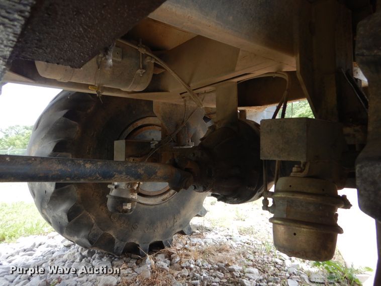 image for item IT9130 1991 Off Road Floater 4030HD  water wagon