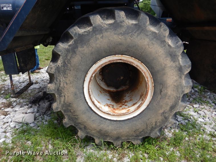 image for item IT9130 1991 Off Road Floater 4030HD  water wagon