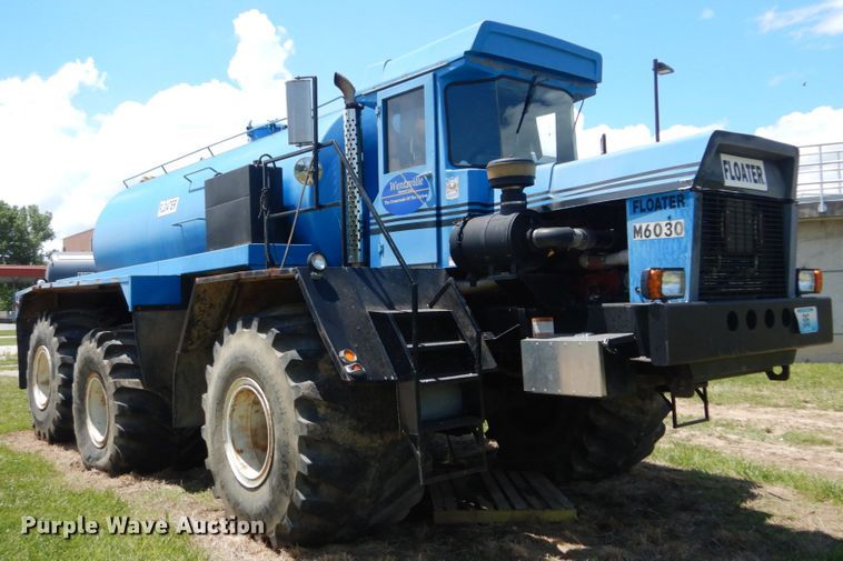 image for item IT9131 2006 Off Road Floater M6030  water wagon