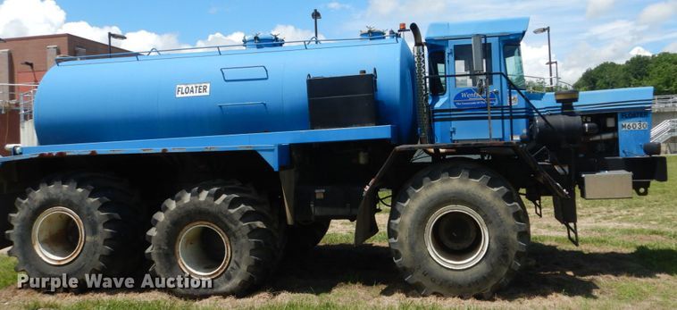 image for item IT9131 2006 Off Road Floater M6030  water wagon