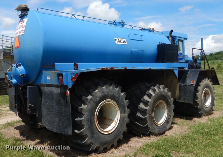 image for item IT9131 2006 Off Road Floater M6030  water wagon