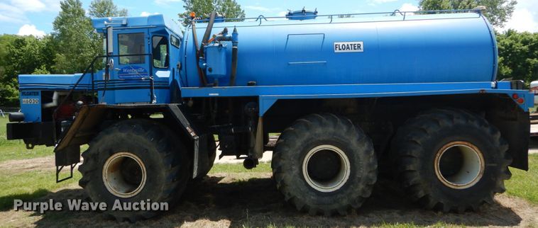 image for item IT9131 2006 Off Road Floater M6030  water wagon
