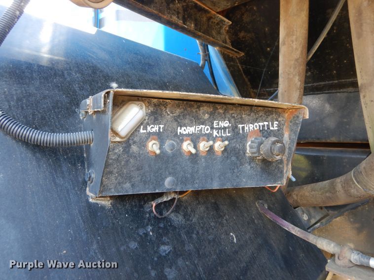 image for item IT9131 2006 Off Road Floater M6030  water wagon