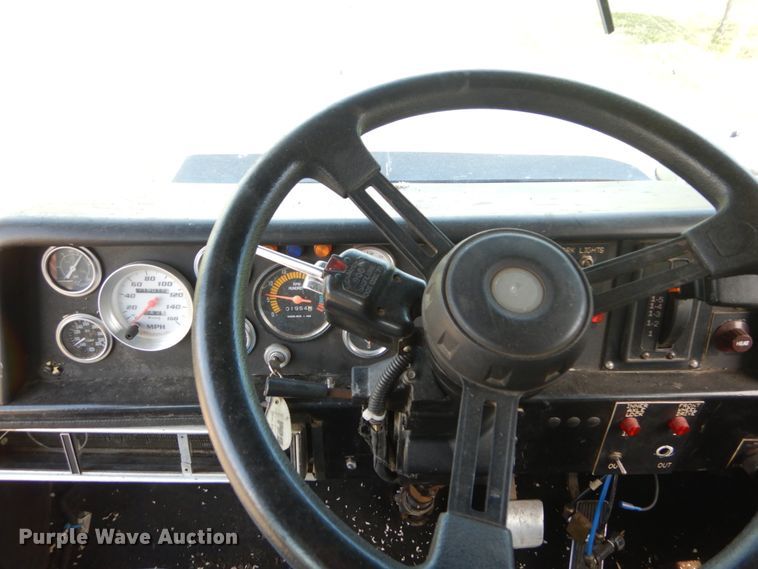 image for item IT9131 2006 Off Road Floater M6030  water wagon