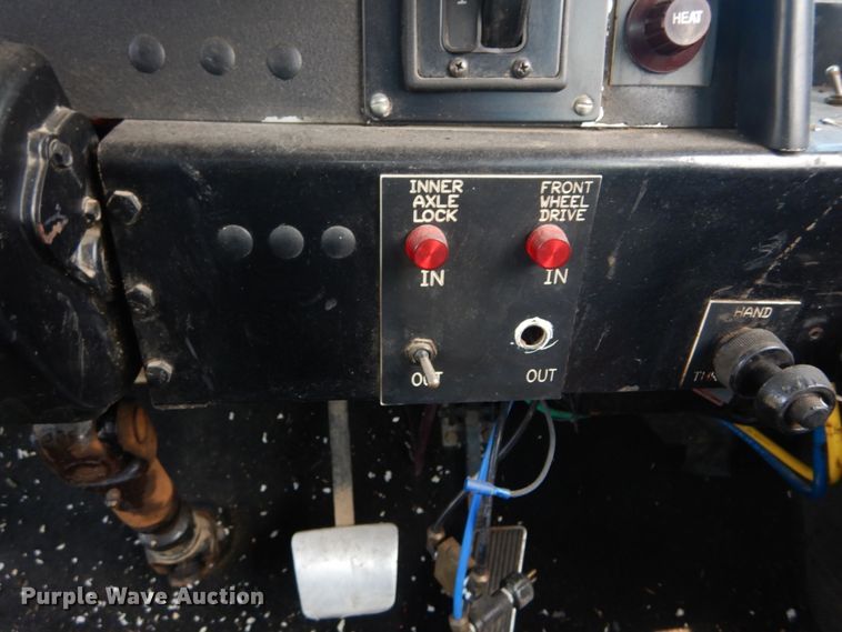 image for item IT9131 2006 Off Road Floater M6030  water wagon