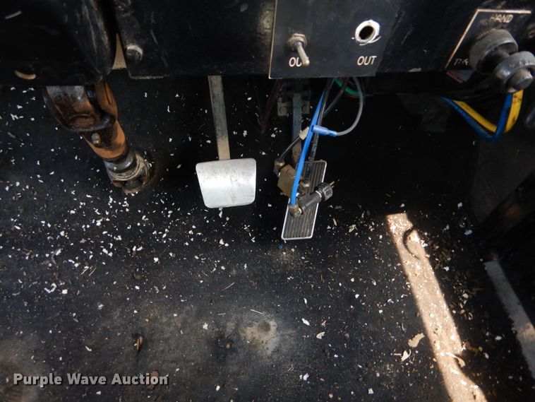 image for item IT9131 2006 Off Road Floater M6030  water wagon