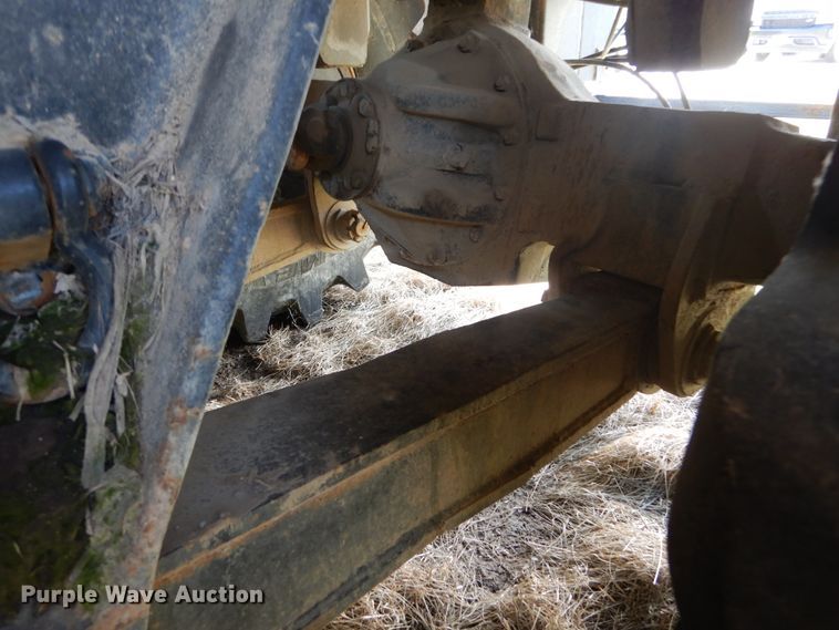 image for item IT9131 2006 Off Road Floater M6030  water wagon