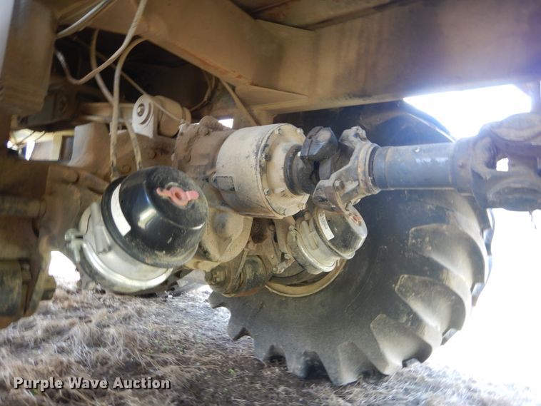 image for item IT9131 2006 Off Road Floater M6030  water wagon