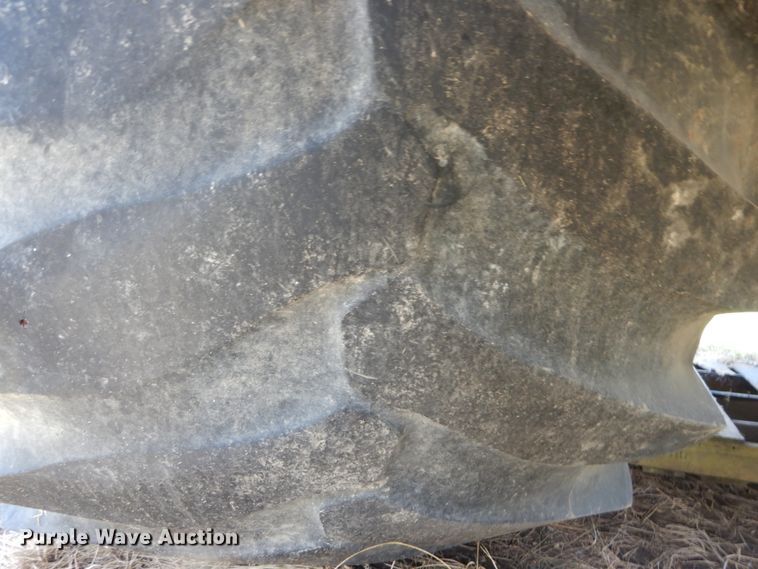 image for item IT9131 2006 Off Road Floater M6030  water wagon