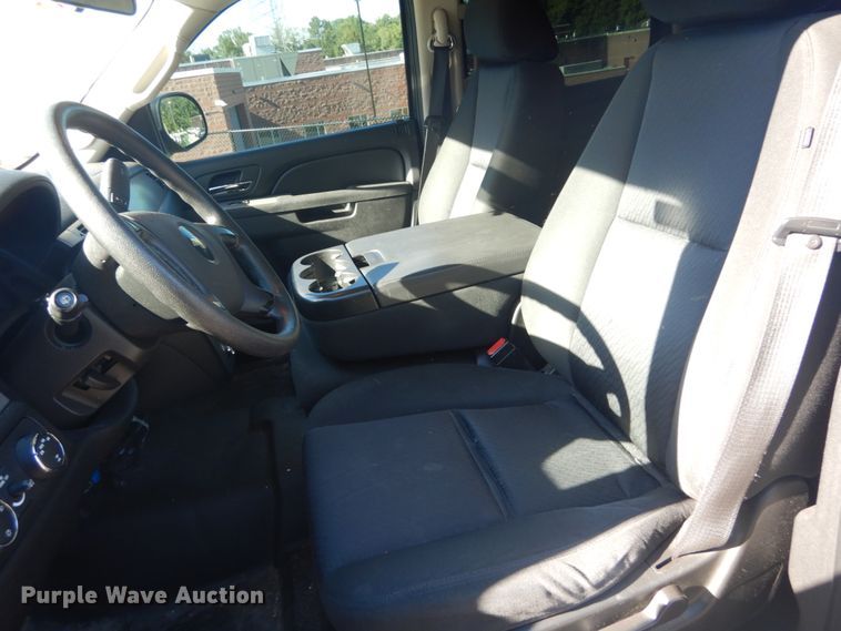 image for item IT9184 2010 Chevrolet Tahoe  SUV