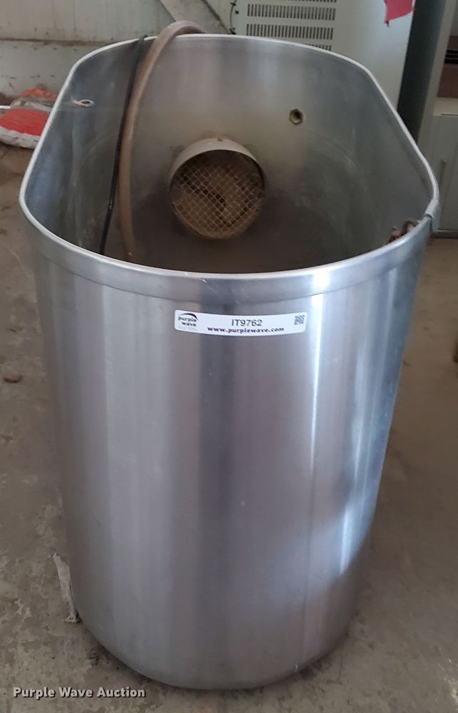 image for item IT9762 Vibra-Whirl stainless steel tub