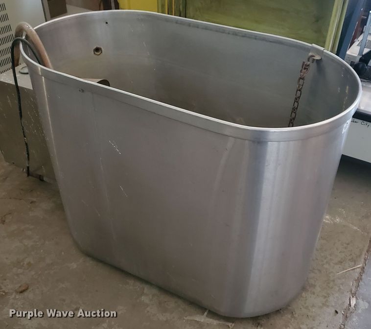 image for item IT9762 Vibra-Whirl stainless steel tub