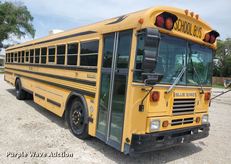 image for item IT9766 2001 Blue Bird TC2000  school bus