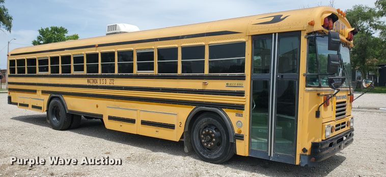 image for item IT9766 2001 Blue Bird TC2000  school bus