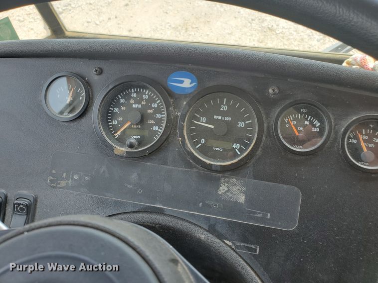 image for item IT9766 2001 Blue Bird TC2000  school bus