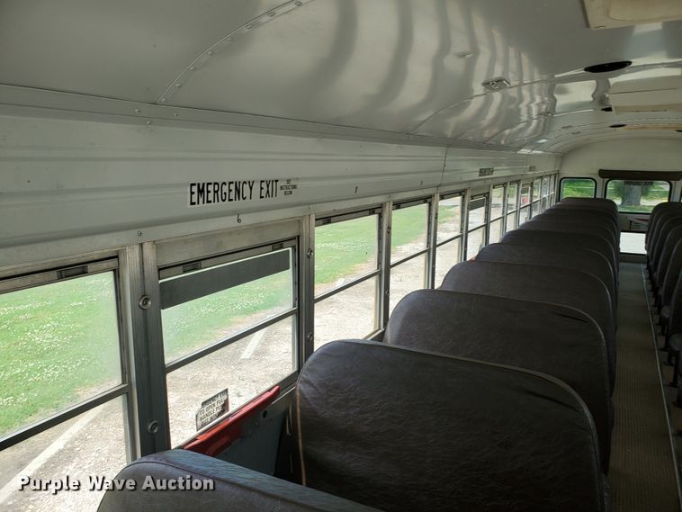 image for item IT9766 2001 Blue Bird TC2000  school bus