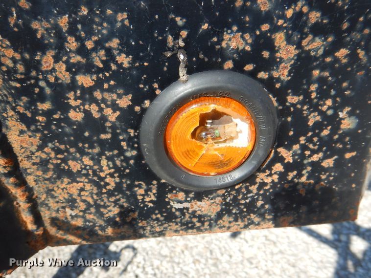 image for item JY9913 1999 Kodiak  equipment trailer