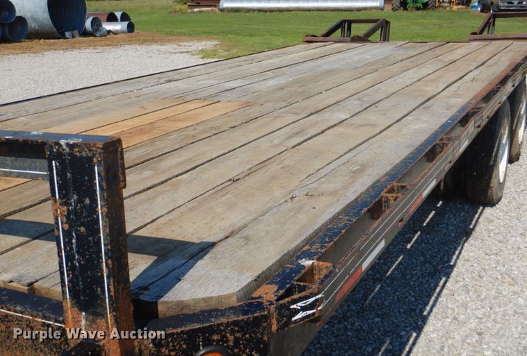 image for item JY9913 1999 Kodiak  equipment trailer