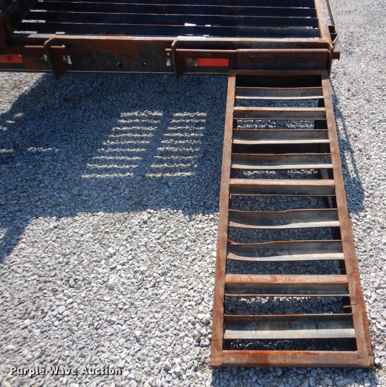 image for item JY9913 1999 Kodiak  equipment trailer