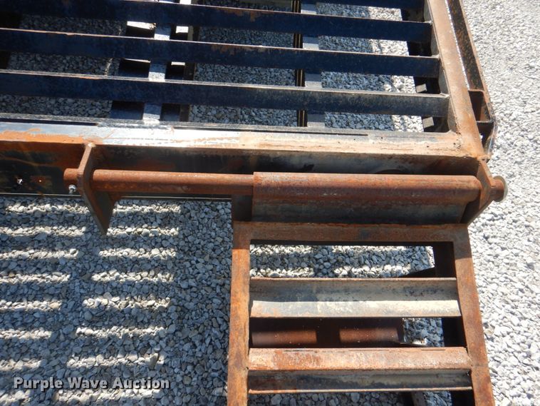 image for item JY9913 1999 Kodiak  equipment trailer