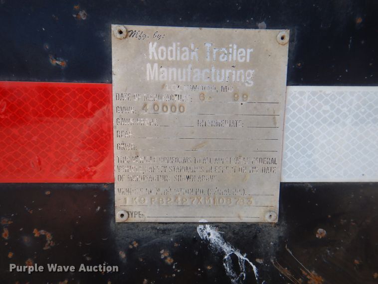 image for item JY9913 1999 Kodiak  equipment trailer