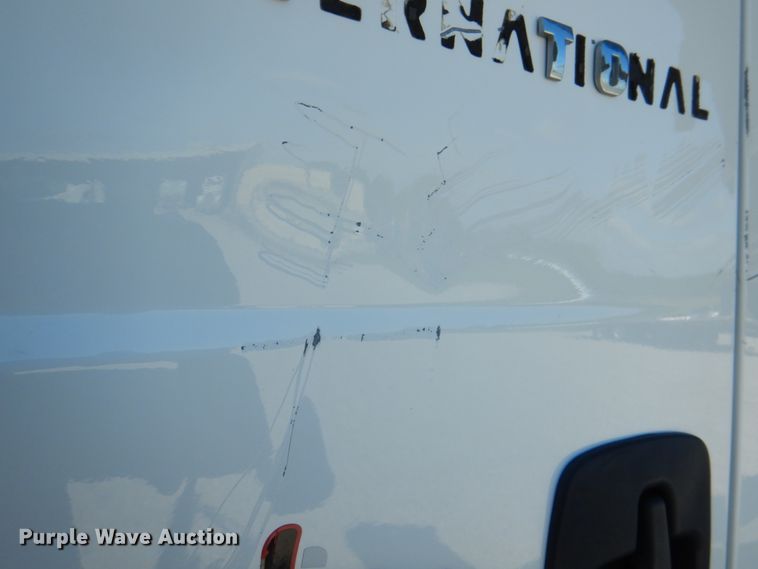 image for item JY9914 2005 International 4400  dump truck