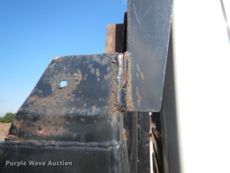 image for item JY9914 2005 International 4400  dump truck