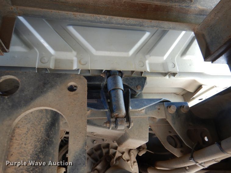 image for item JY9914 2005 International 4400  dump truck