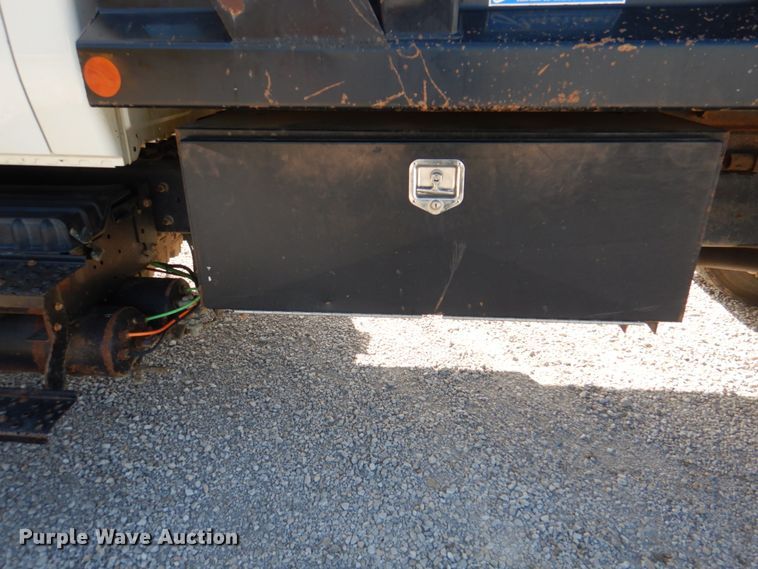 image for item JY9914 2005 International 4400  dump truck