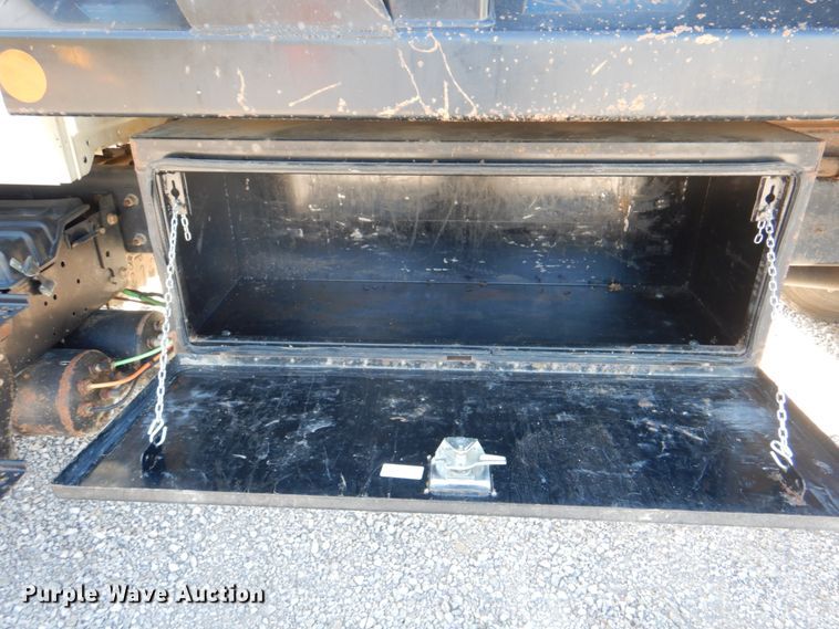 image for item JY9914 2005 International 4400  dump truck