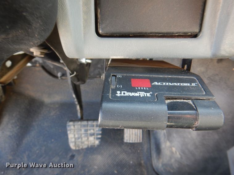 image for item JY9914 2005 International 4400  dump truck