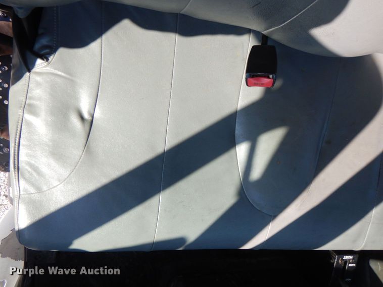 image for item JY9914 2005 International 4400  dump truck