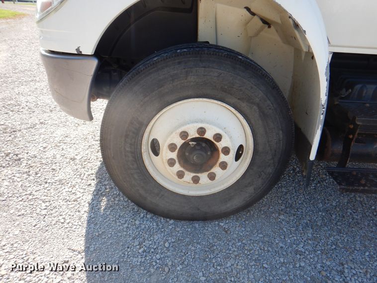 image for item JY9914 2005 International 4400  dump truck