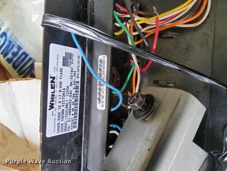 image for item JY9936 Whelen I02LR8LT  light bar