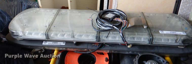 image for item JY9937 Sound Off Signal EMG2000 light bar